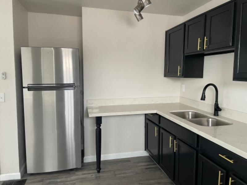 925 E Mckinley St #103 - Photo 7 of 12