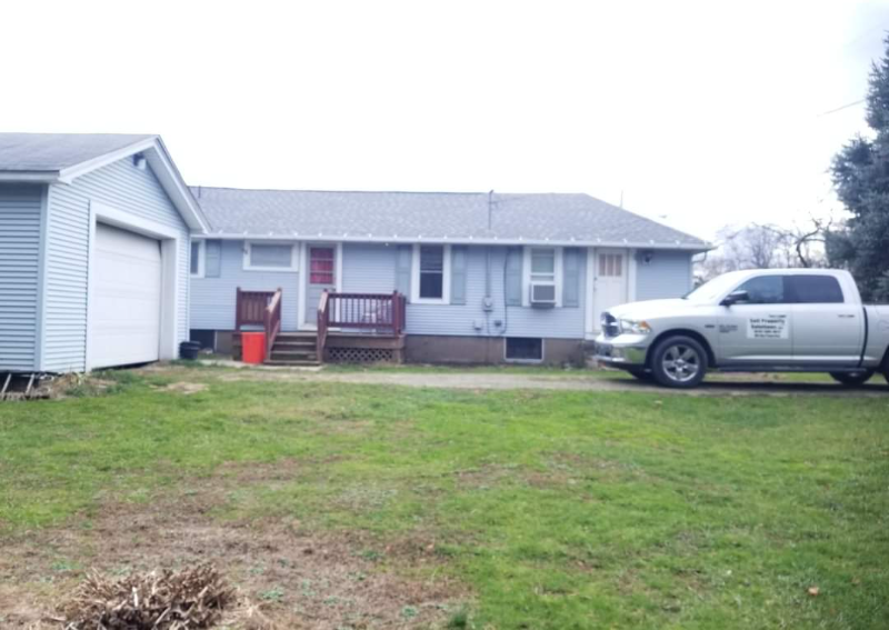 1985 Suzanne Dr - Photo 2 of 19