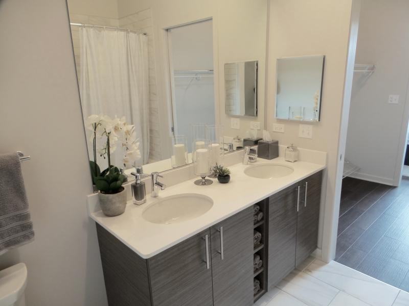 1222 W Madison St - Photo 7 of 16