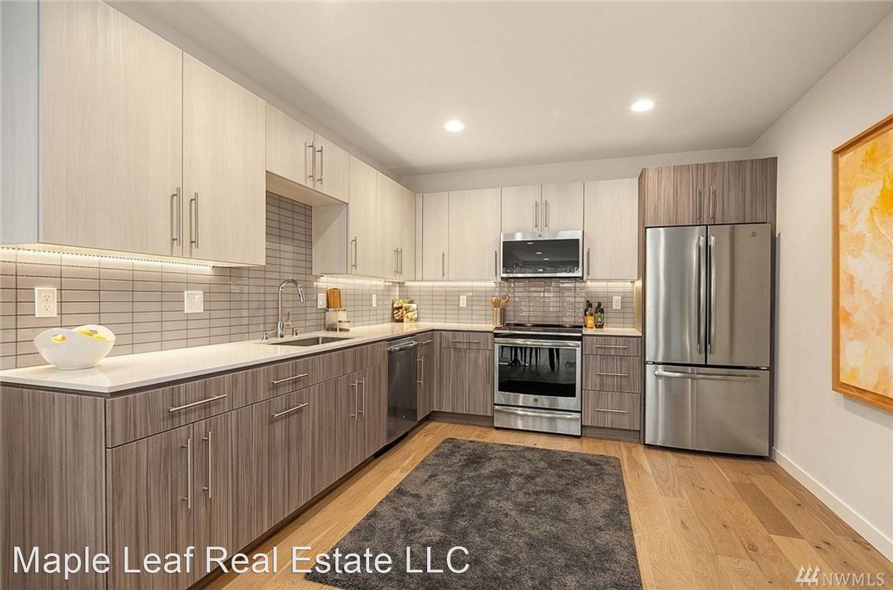 207 16th Ave #A - Photo 3 of 28