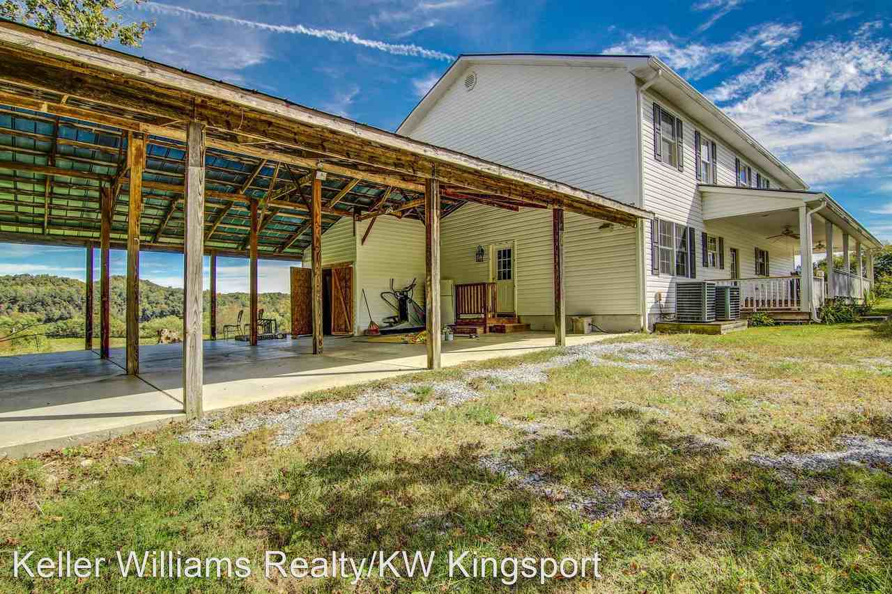 129 Heath Ln - Photo 3 of 27