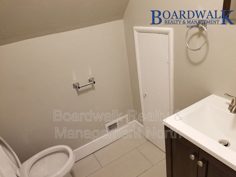 2679 Quincy Ave #3 - Photo 4 of 6