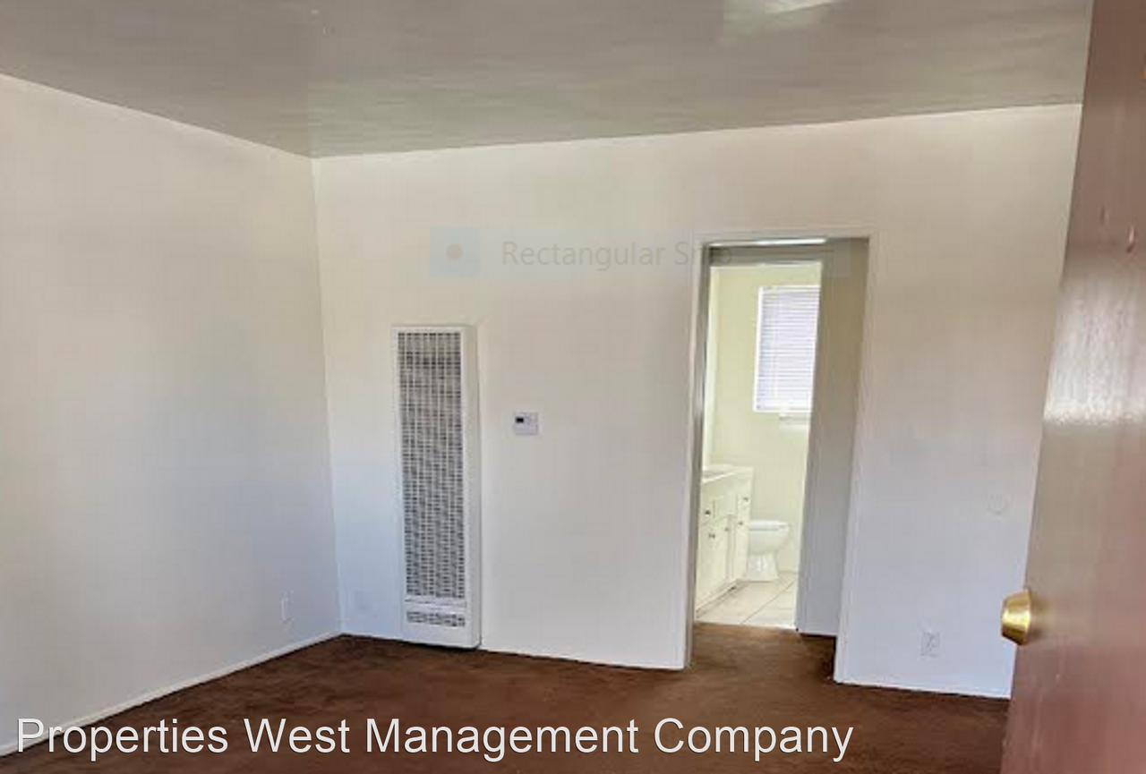 316 West Queen Street - Photo 2 of 7