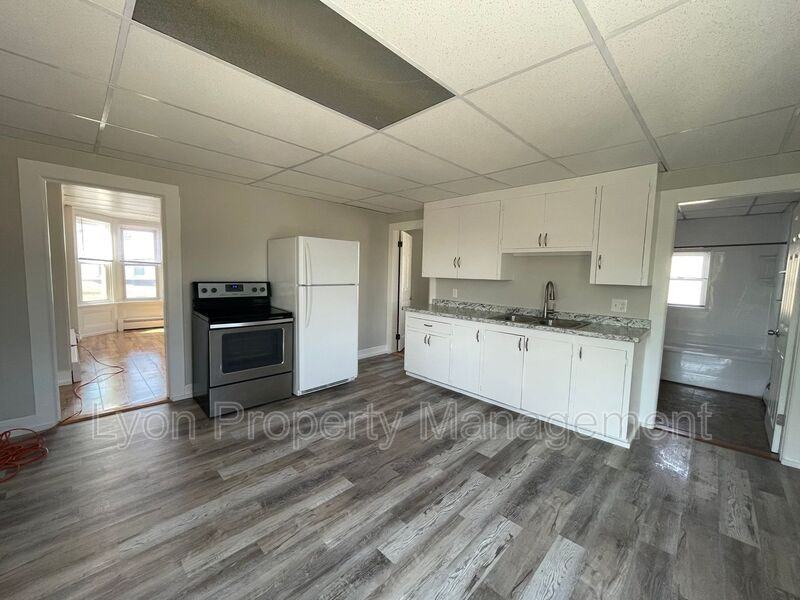 5 Vose St #2