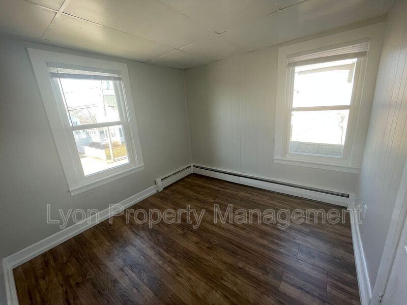 5 Vose St #2 - Photo 3 of 9