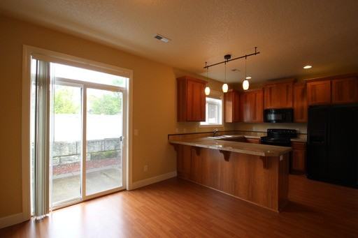 3512 NE 80th St - Photo 3 of 20