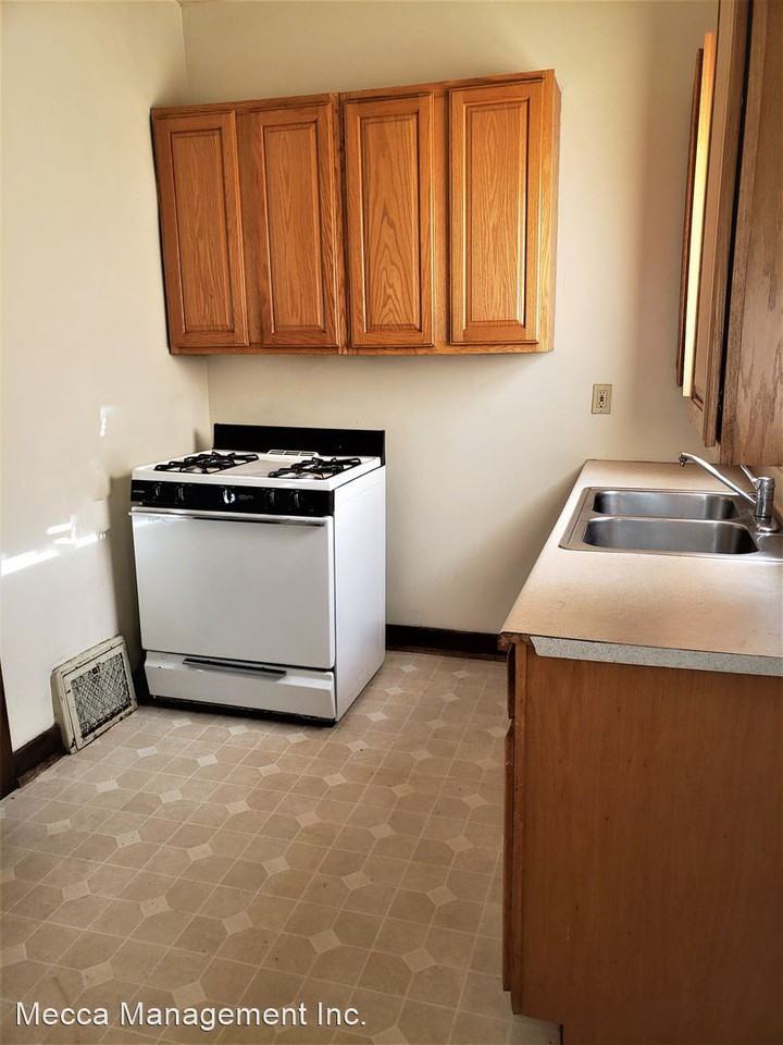 403 - 405  S. Church St - Photo 2 of 7