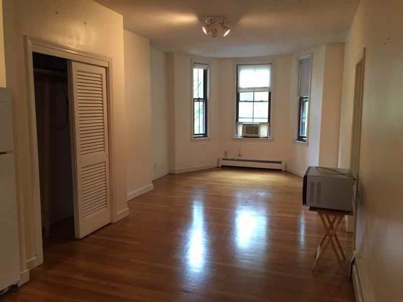 8 Wigglesworth St #4 - Photo 3 of 8