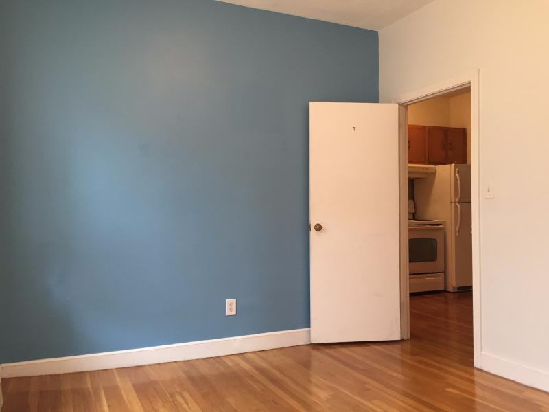 8 Wigglesworth St #4 - Photo 4 of 8