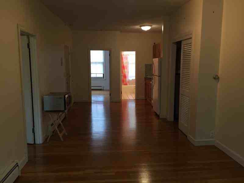 8 Wigglesworth St #4 - Photo 6 of 8