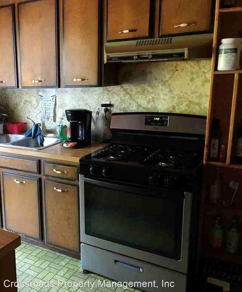 320 Euclid Avenue - Photo 3 of 4