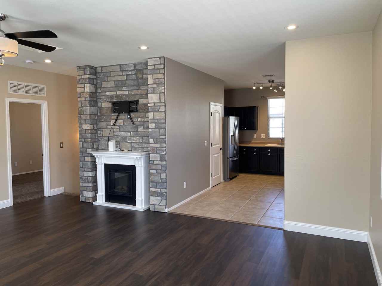 5217 W Fulton St - Photo 7 of 36