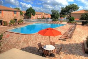 featured image of 448 Banyon Tree Cir #206