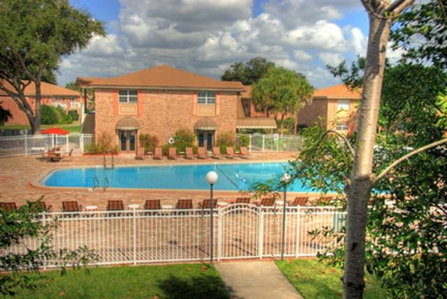 448 Banyon Tree Cir #206 - Photo 2 of 24