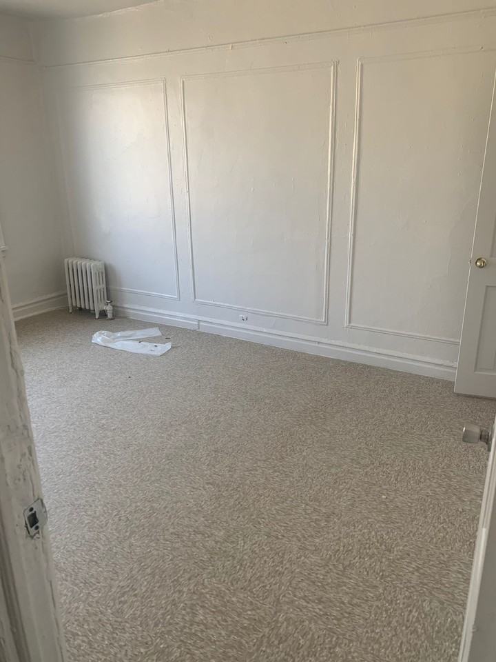 2502 Tratman Ave - Photo 3 of 5