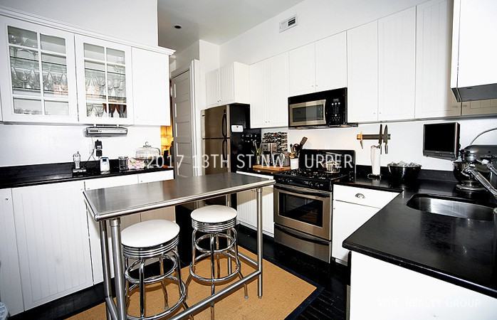 2017 13th St Nw - Photo 3 of 32