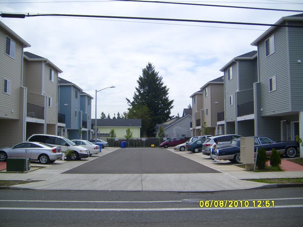 13448 Southeast Division Street - Photo 2 of 10