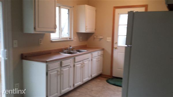 1736 Northridge Ln - Photo 3 of 5