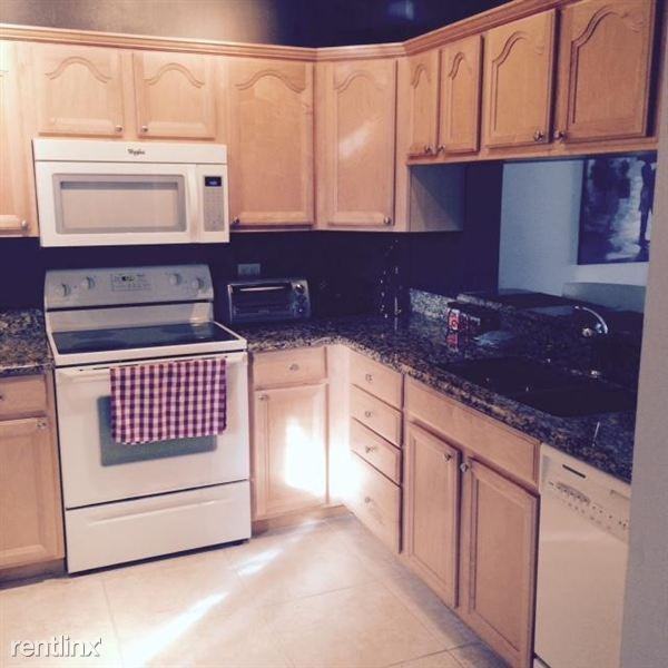 114 Cypress Point Dr - Photo 2 of 6