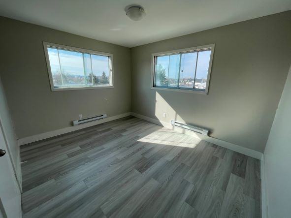 17 Lockwood St #11 - Photo 5 of 12