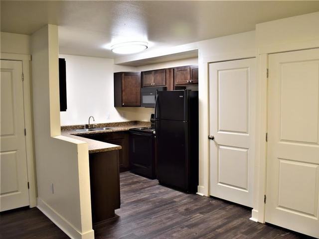 1080 State Street - Photo 5 of 10