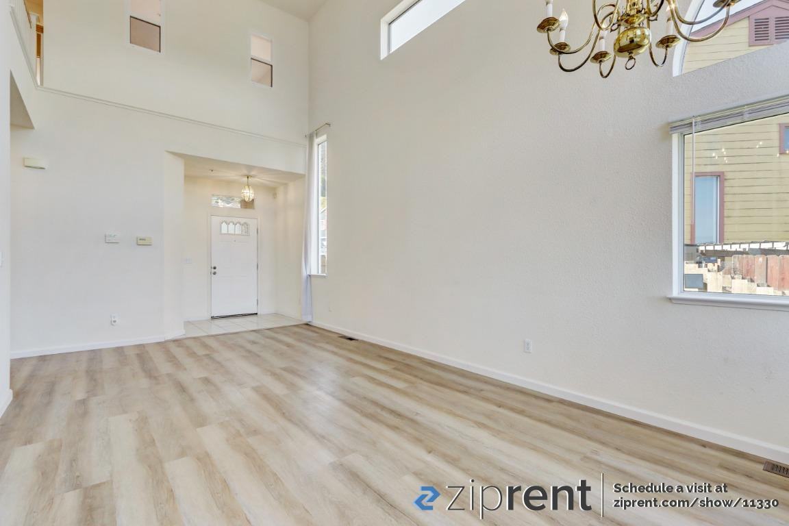 620 Alexis Cir - Photo 2 of 20