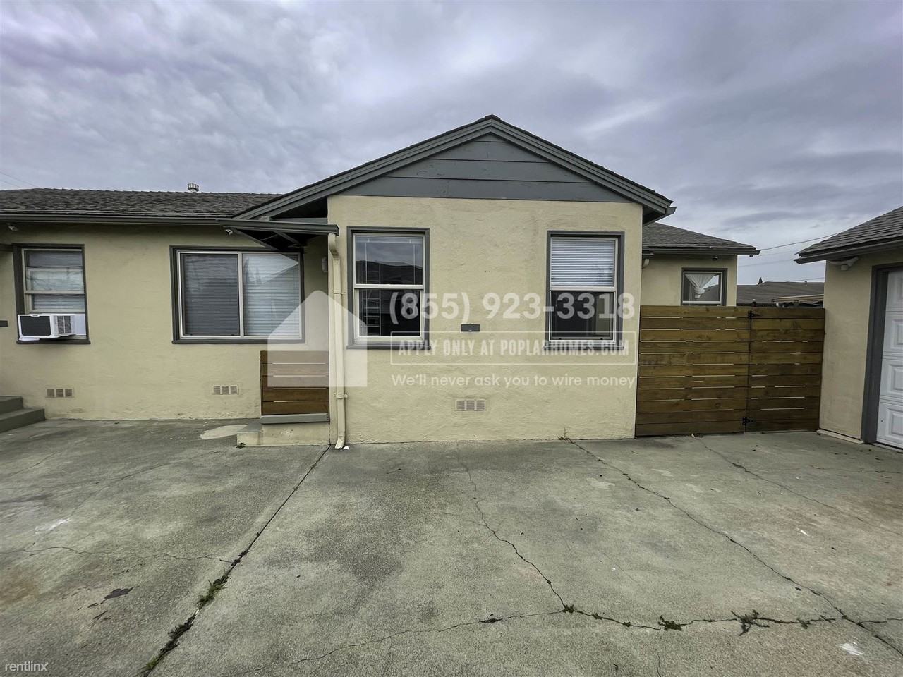 322 Suffolk Dr - Photo 2 of 14