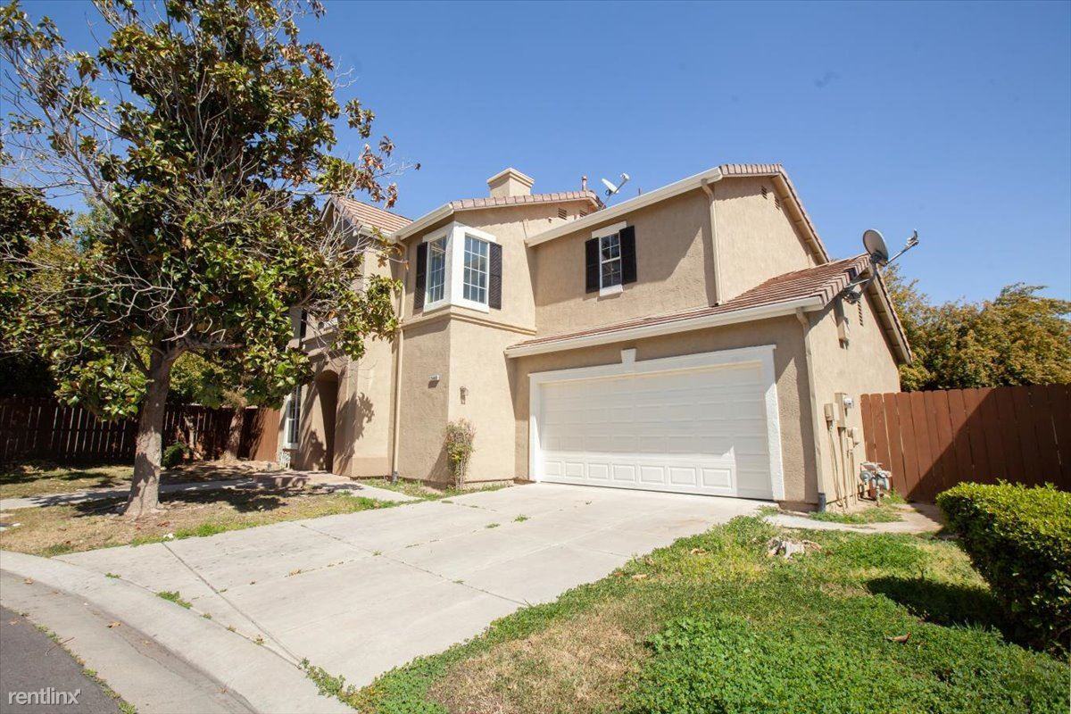 2483 S Summerfield Ln - Photo 2 of 16