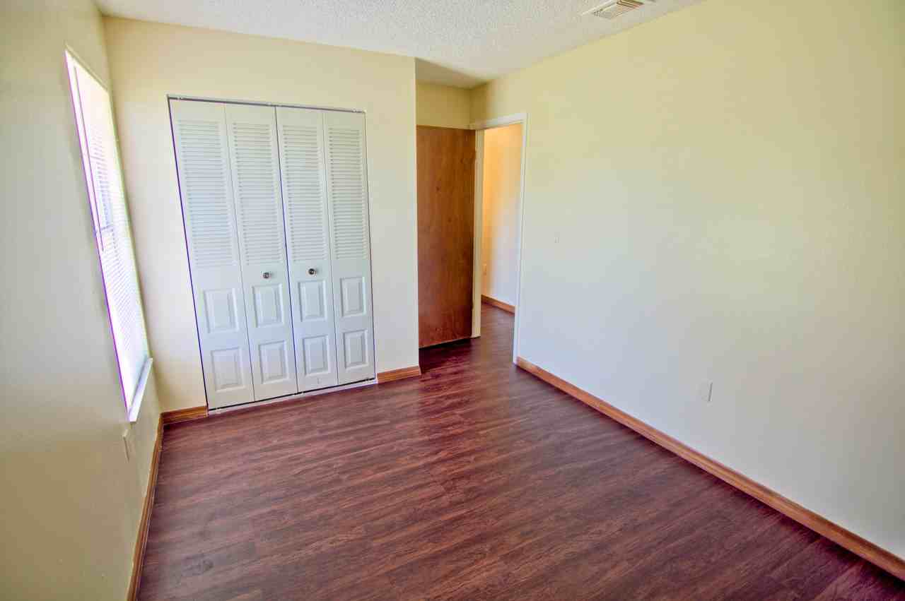 725 Caribou Dr - Photo 3 of 8