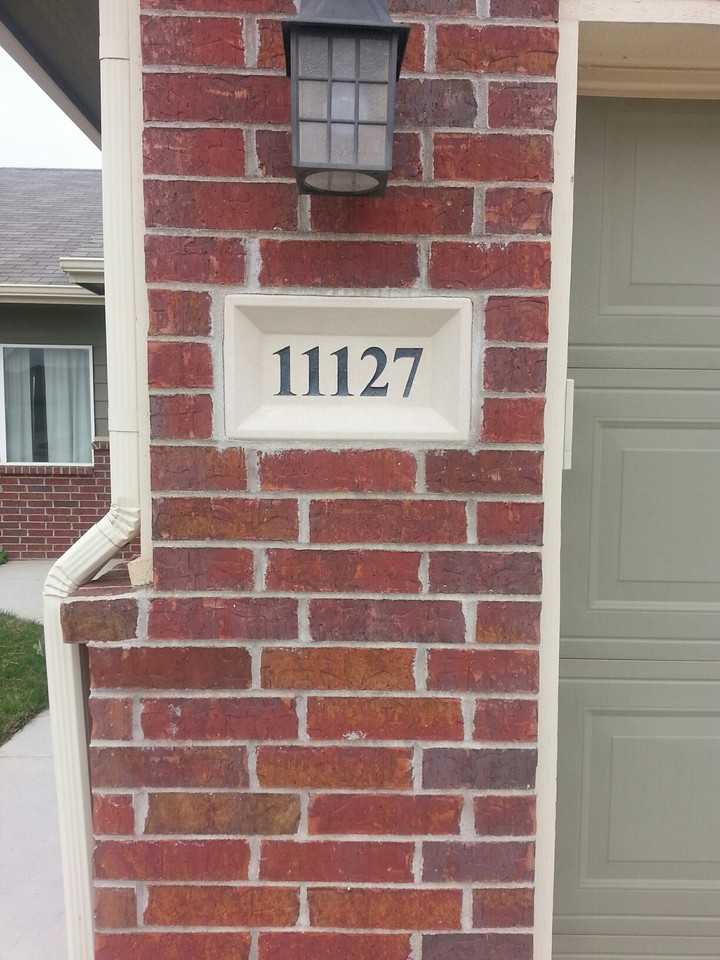 11127 W Hollywood St - Photo 2 of 11