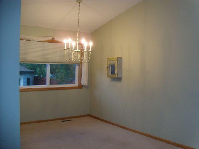 10554 61st St NE - Photo 3 of 6