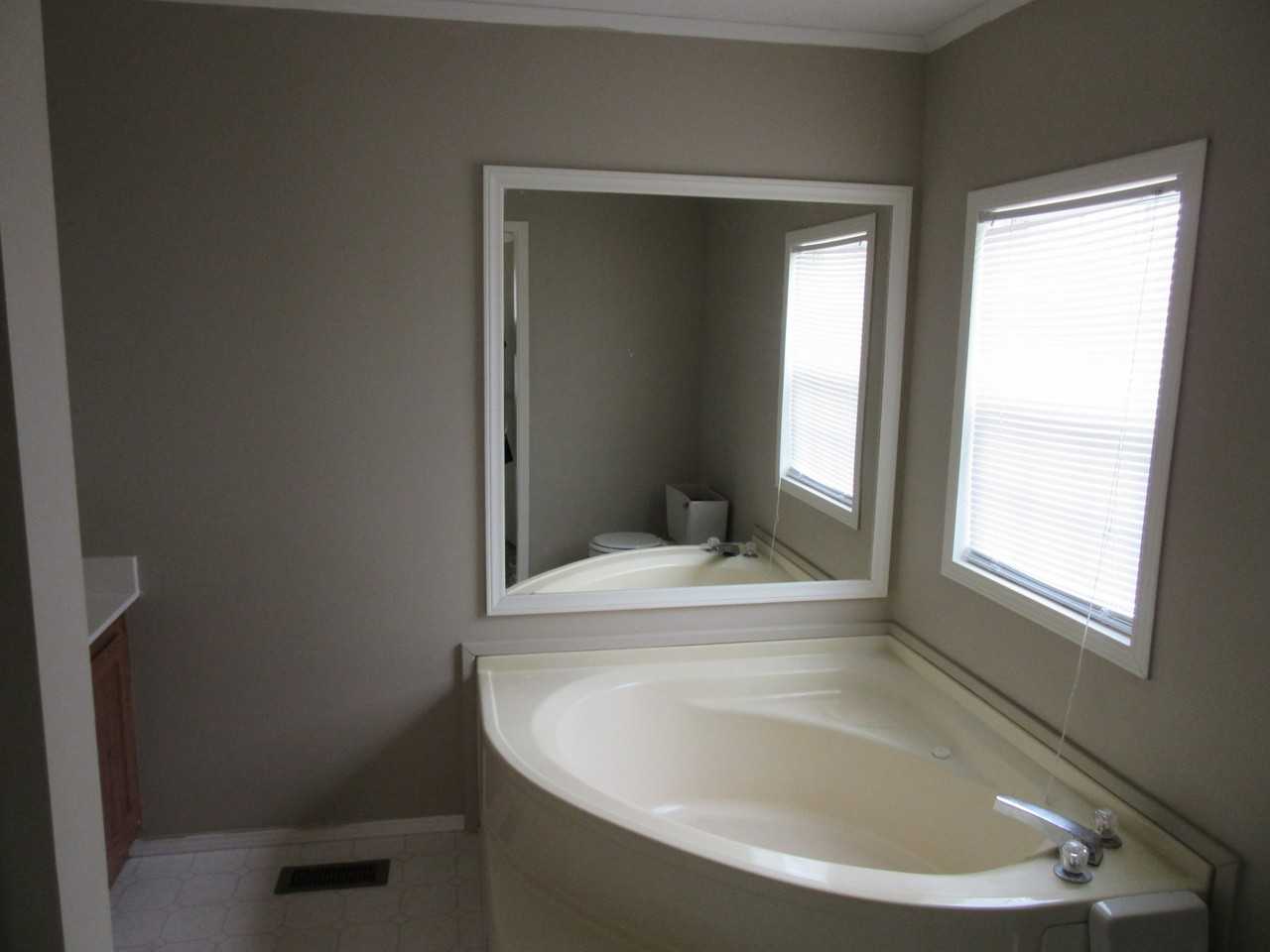 31511 Jackson Pl Dr - Photo 3 of 3