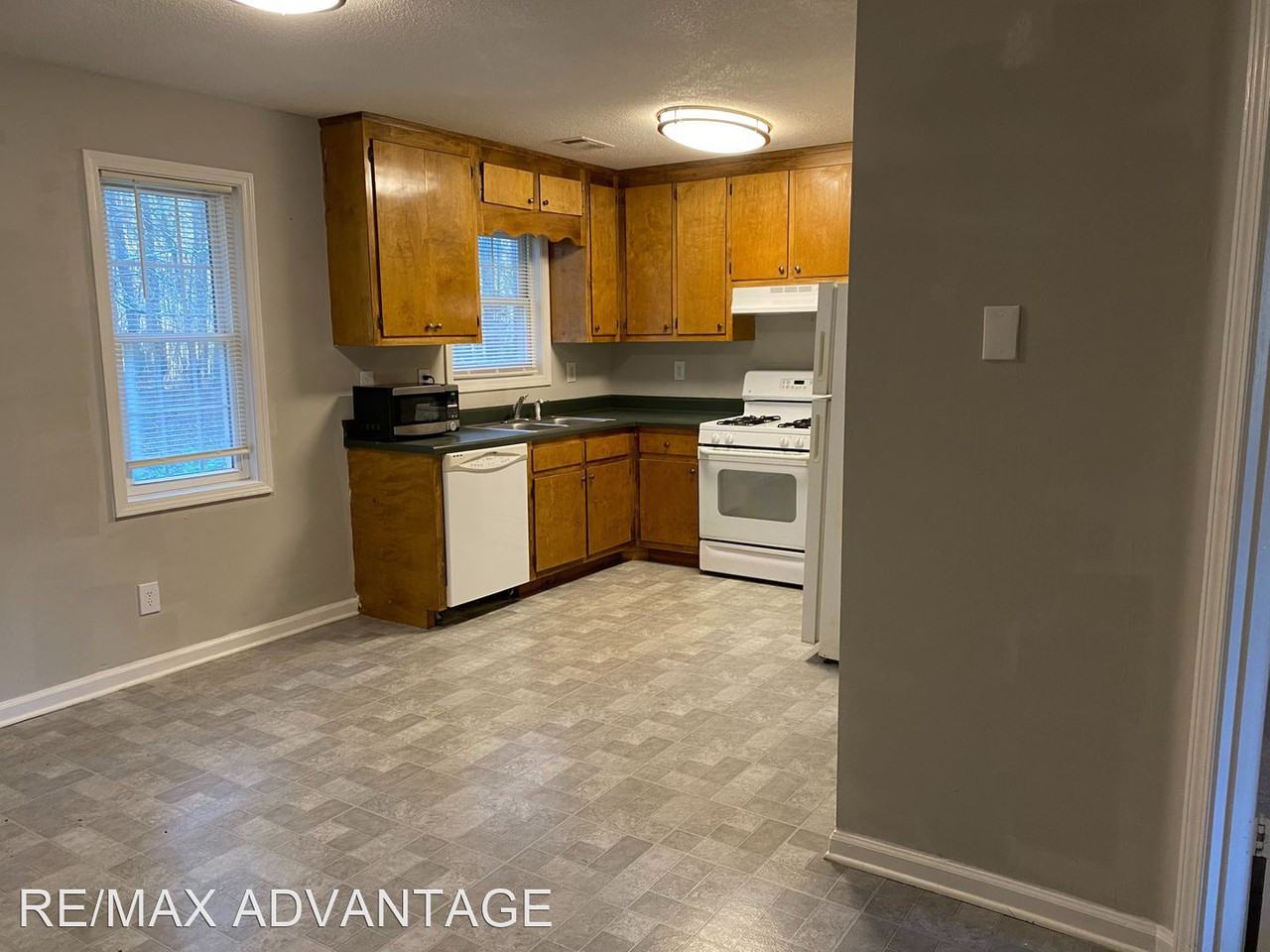 108/110 Bluebird Ln - Photo 2 of 8