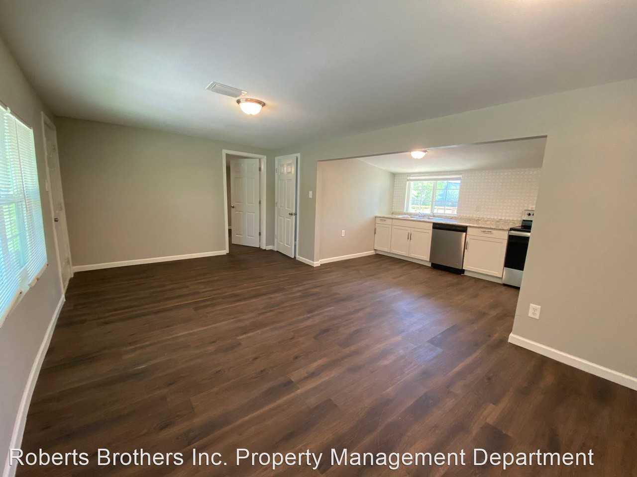 365 S Ingleside St - Photo 2 of 17