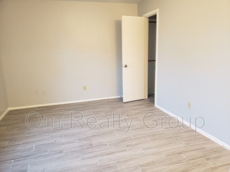 8527 Quail Hills Dr - Photo 6 of 35