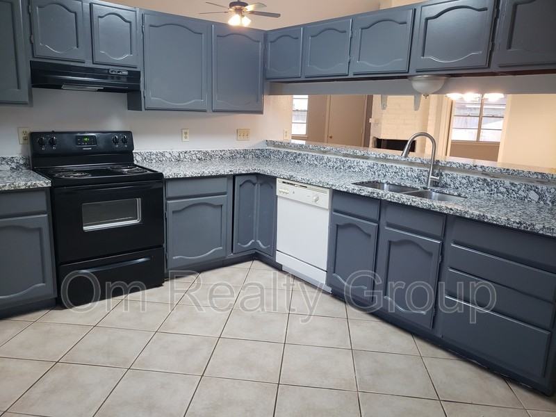 8527 Quail Hills Dr - Photo 7 of 35