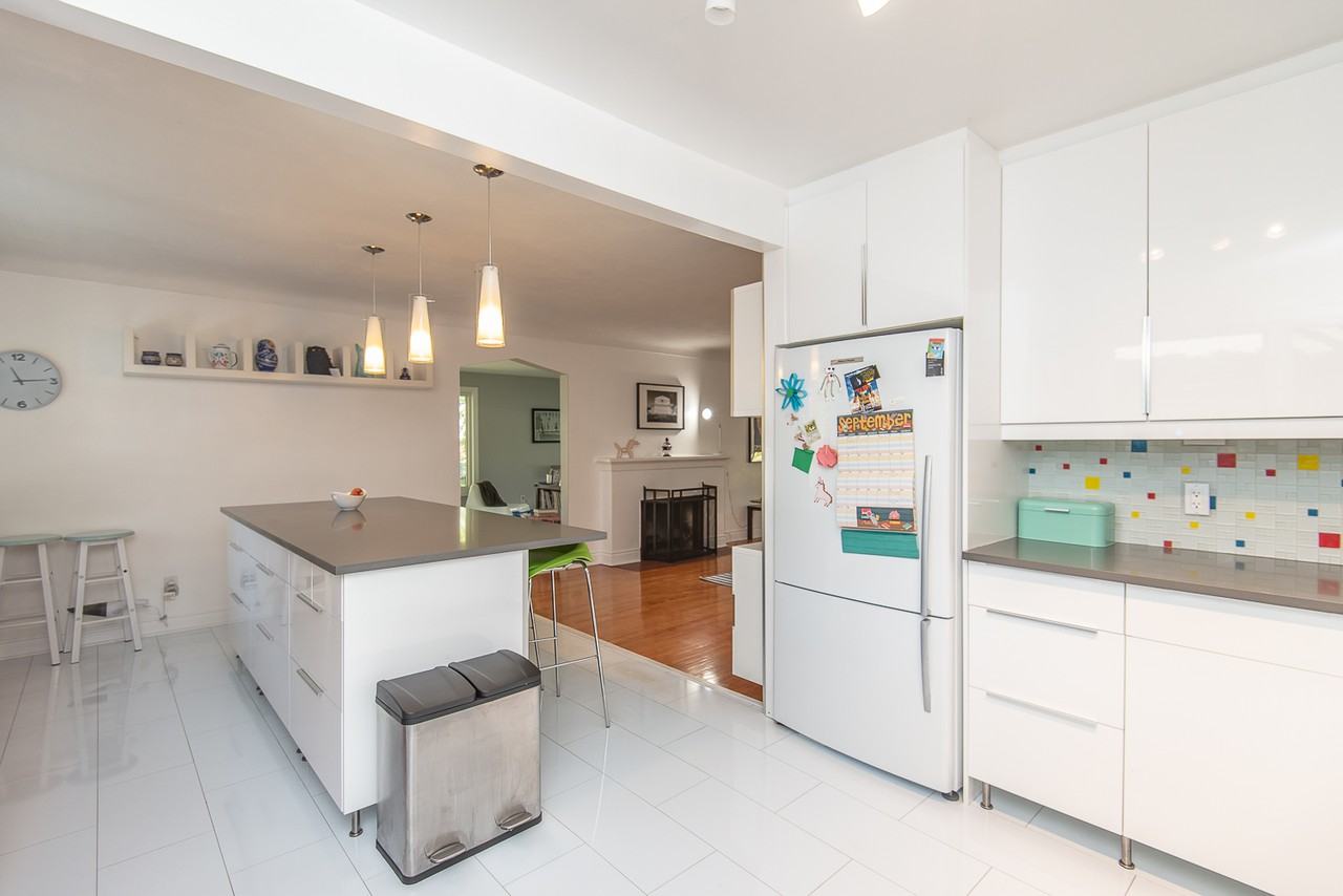 2028 Camrose St - Photo 3 of 50