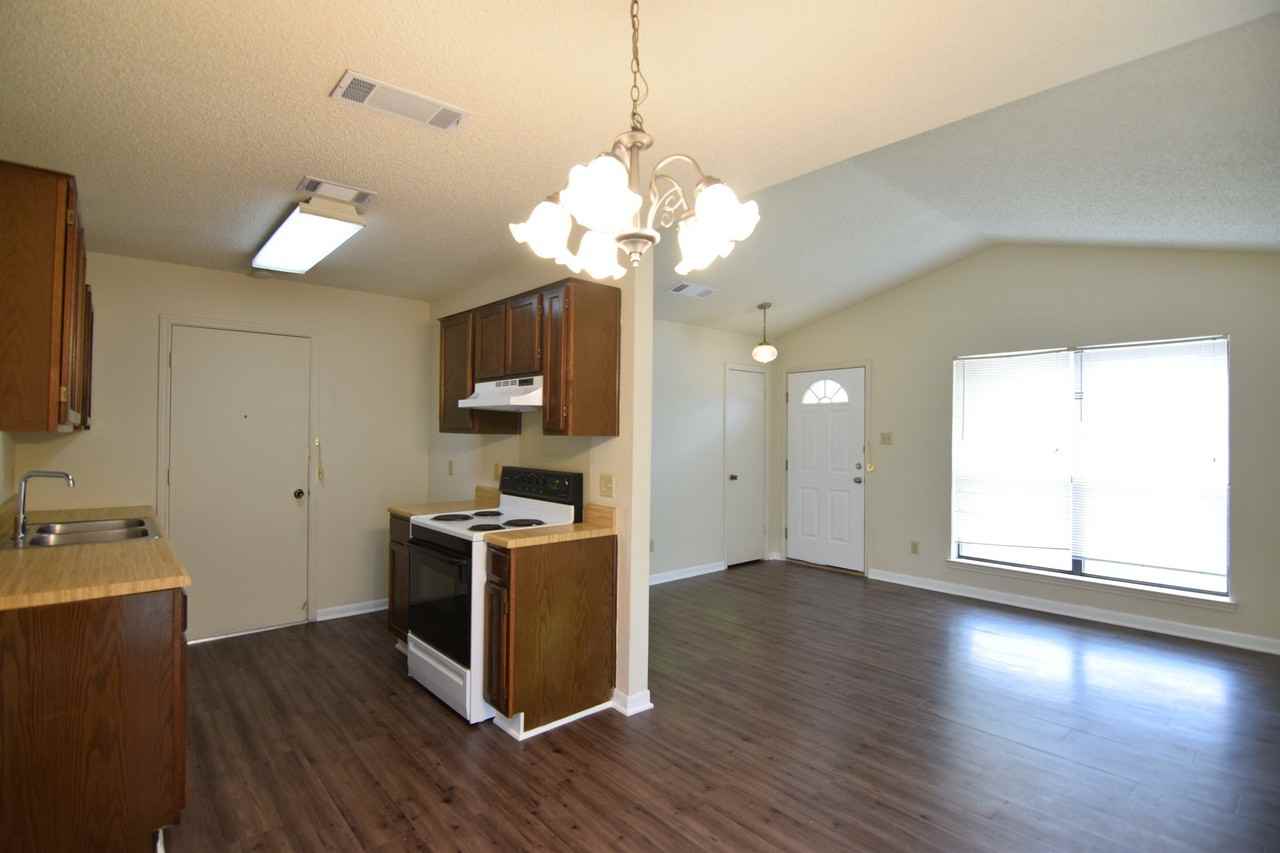 2249 Hilltop Loop - Photo 6 of 19