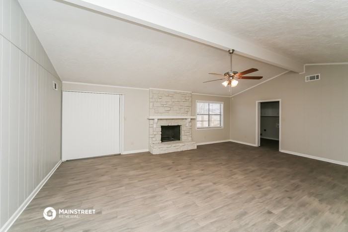 6300 Scarletcrest Ln - Photo 3 of 16