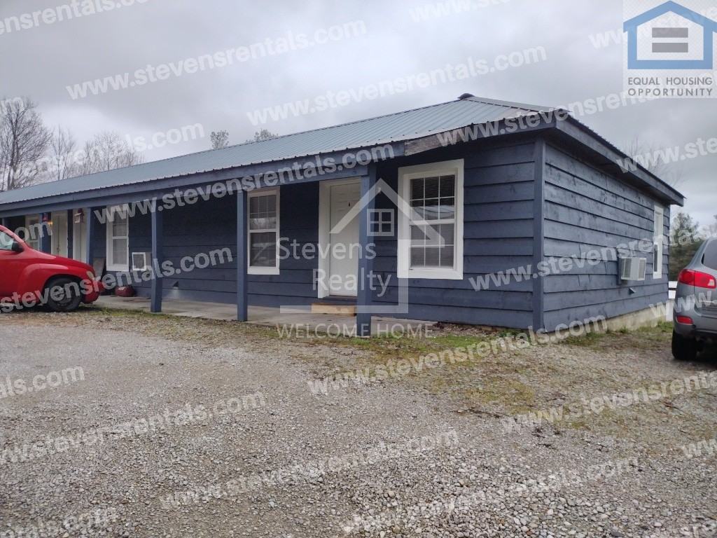 1431 W Cove Rd #A - Photo 2 of 15