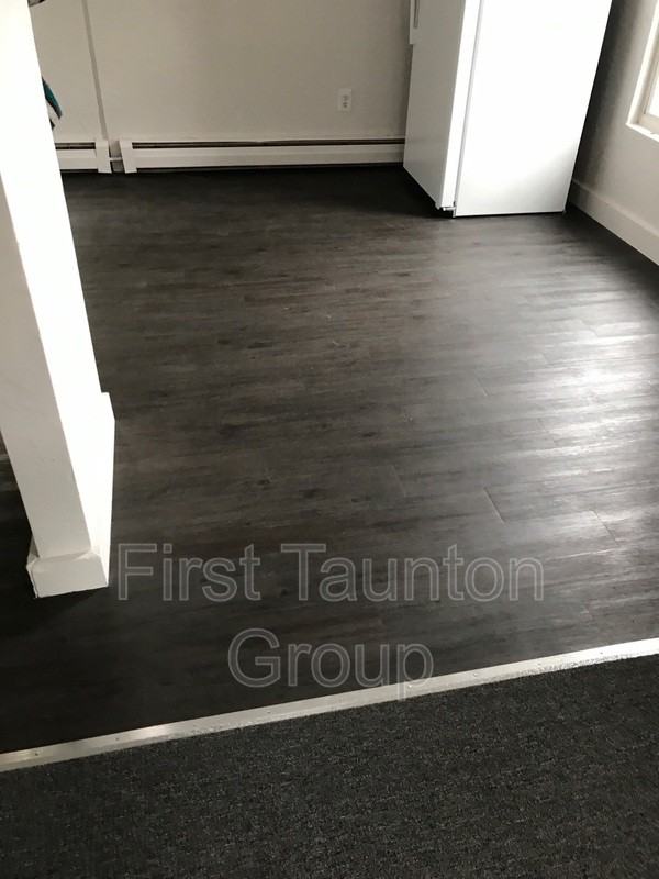 46 Park St - Photo 7 of 11