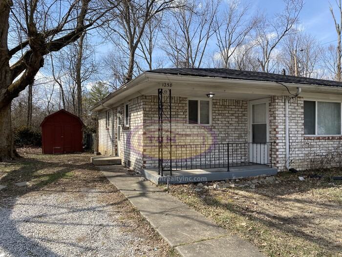 1258 N Ridgeview Dr - Photo 3 of 14