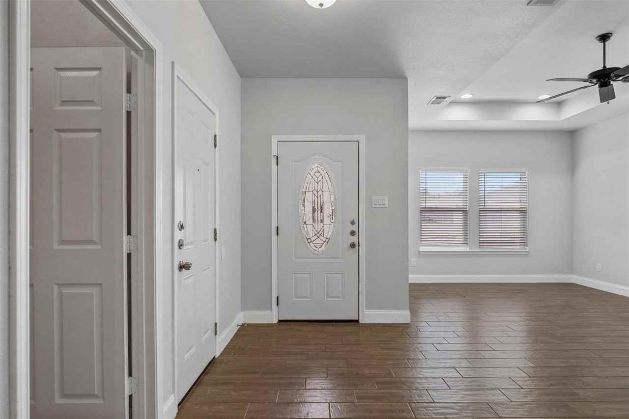 4807 Henry St #1 - Photo 2 of 19