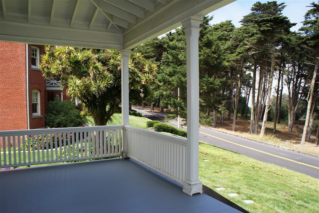 1304 Kobbe Avenue #B - Photo 2 of 10