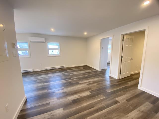 84 Dufferin Ave #84-5 - Photo 3 of 8