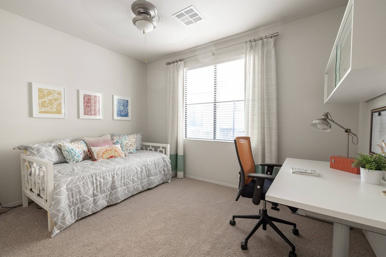 Liv Ahwatukee - Photo 3 of 22