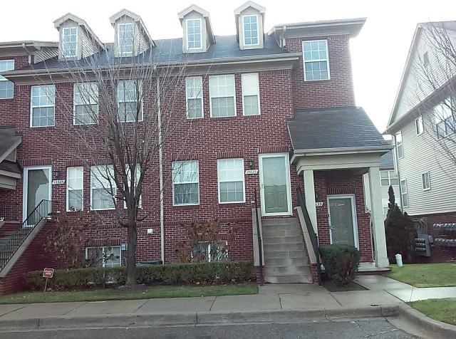 15629 Stone Crossing Dr #1 - Photo 2 of 25