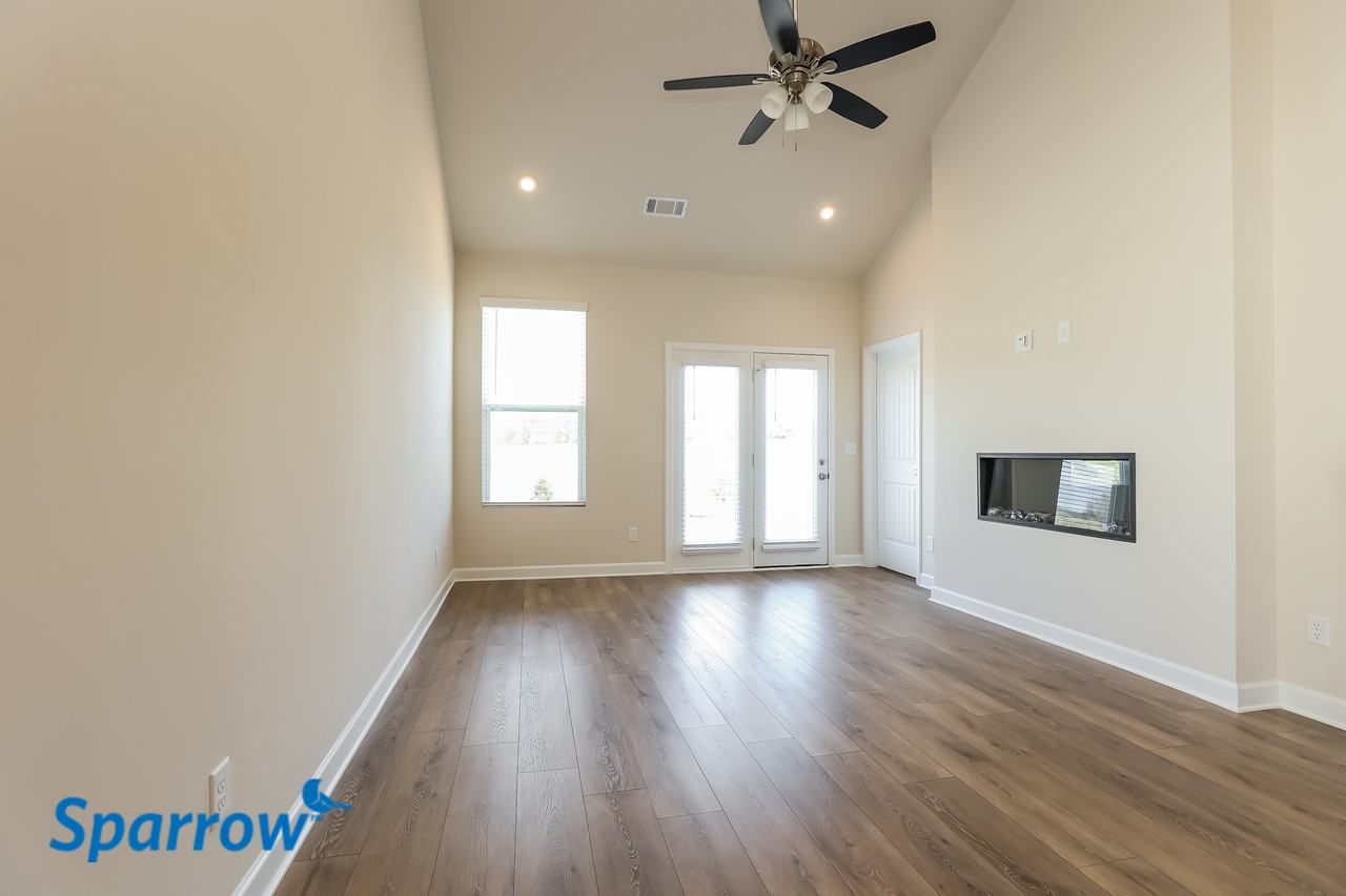 121 Fister Dr - Photo 2 of 15