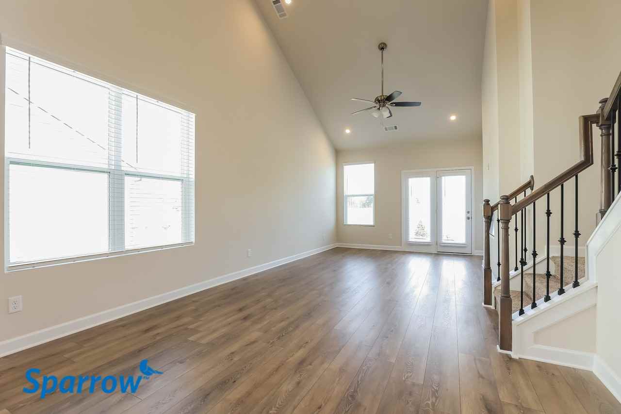 121 Fister Dr - Photo 3 of 15