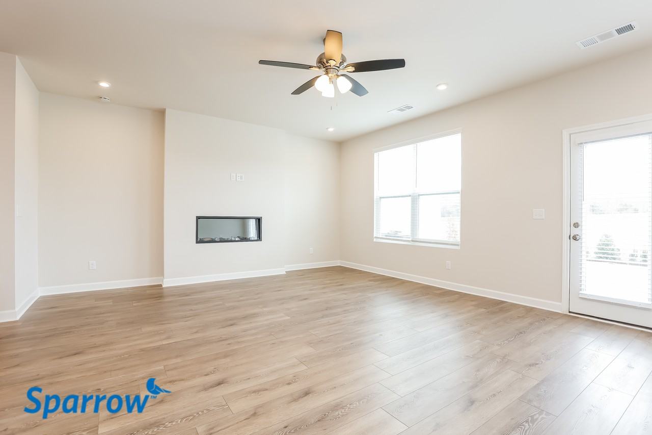 129 Fister Dr - Photo 2 of 16